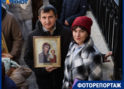 Сотни краснодарцев объединил крестный ход в честь Казанской иконы Божией Матери 