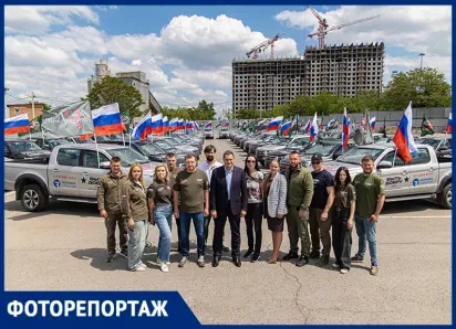 50 пикапов для передовой: ССК и Народный фронт передали военным технику высокой проходимости