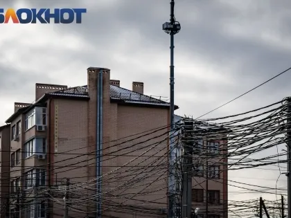 Jinsiy olati qiyshiq yalangoch yigitlar