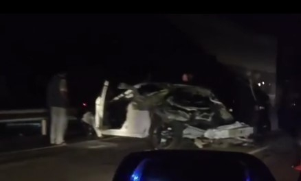 На Кубани в ДТП с «КамАЗом» погибли водители двух иномарок