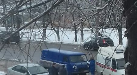 В Краснодарском крае за рулем автомобиля «Почты России» скончался водитель