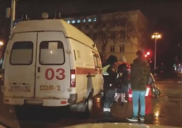 «Доставка за наш счет»: в Краснодаре в ДТП попал доставщик пиццы