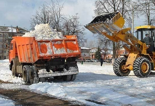 Кондратьев потребовал проверить расходы на уборку снега во время новогодних каникул