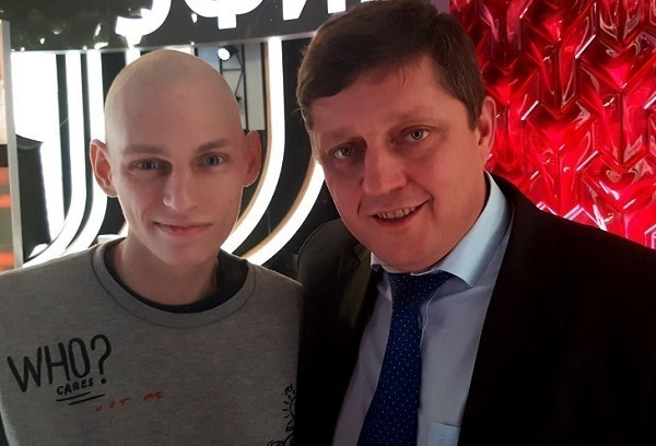 Олег Пахолков объявил акцию по спасению тяжелобольного парня
