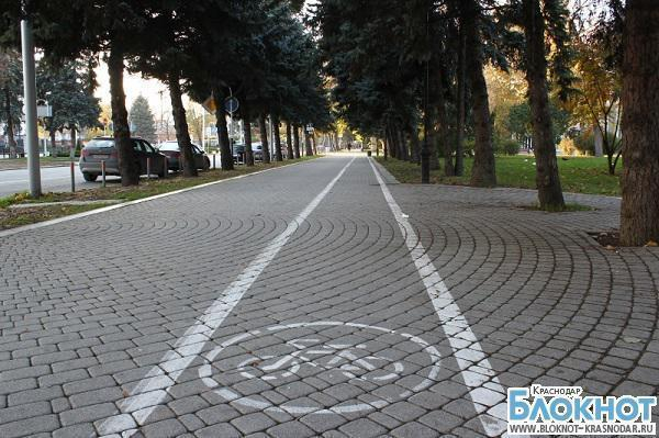 Жителей Краснодара ожидают штрафы за прогулки по велодорожкам