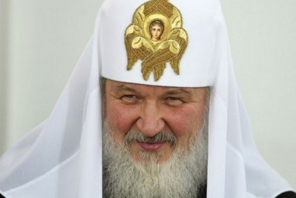 Патриарх Кирилл подписал петицию о запрете абортов