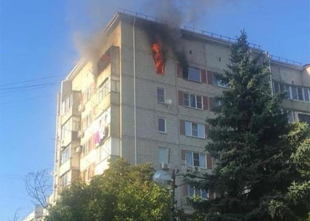В пожаре на Тюляева в Краснодаре пострадал один человек