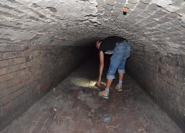 В Ейске исследуют подземную жизнь города