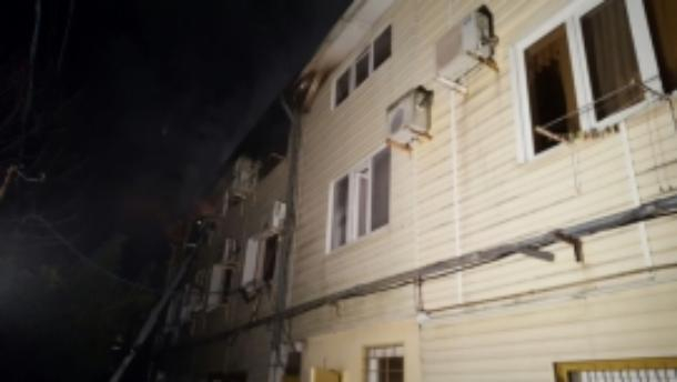 В Лазаревском районе Сочи пожар в частном доме тушили 43 человека