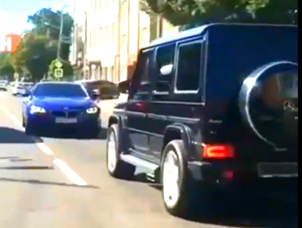 Лихач на BMW устроил дрифт на улицах Краснодара