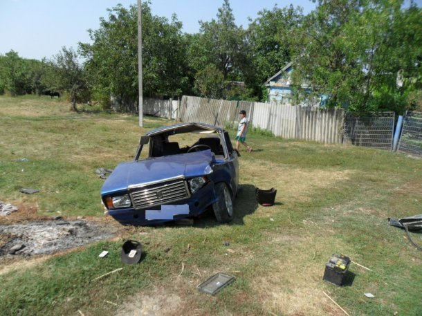 Молодой человек погиб, слишком быстро разогнав свою машину в Каневском районе
