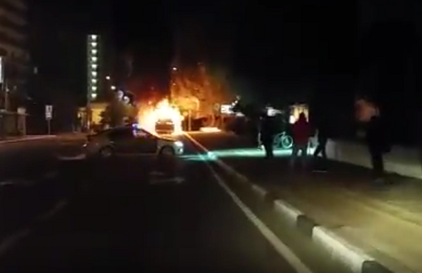 В Сочи загорелся пассажирский автобус