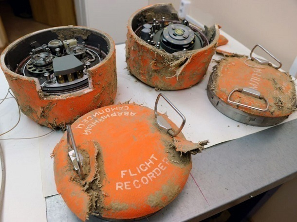 Третий бортовой самописец разбившегося в Сочи Т-154 оказался разрушенным