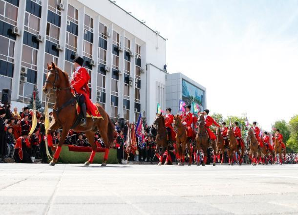 Сотни казаков соберутся на Екатерининской площади Краснодара
