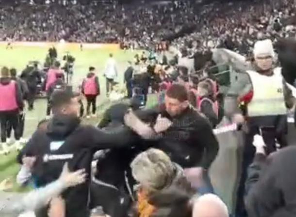 «Кто из них Мамаев?»: драка на трибунах стадиона «Краснодар» попала на видео