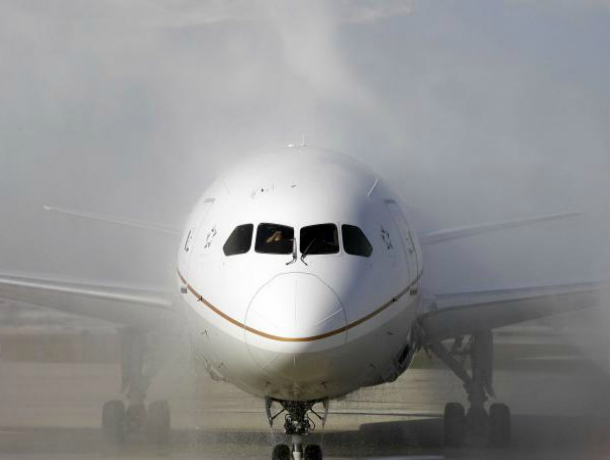 В Краснодаре пассажиры авиарейсов стали заложниками густого тумана