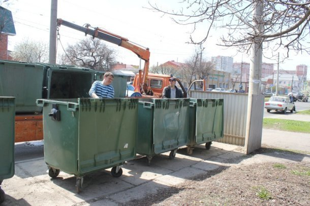 На улицы Краснодара после загадочного исчезновения вернутся 600 мусорных баков