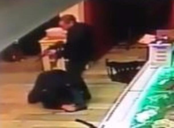 «Выстрел в голову»: появилась уникальная видеозапись перестрелки в Армавире, в которой убили офицера Росгвардии