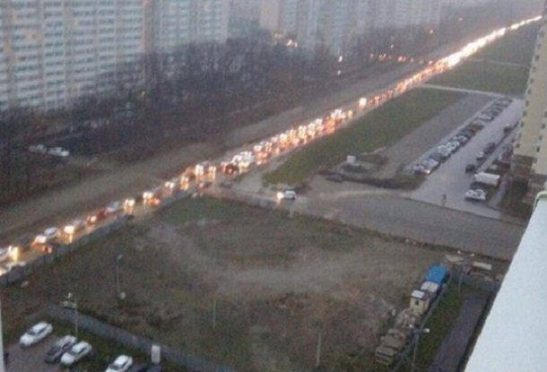 В Краснодаре на ул. Героев-Разведчиков образовалась рекордная пробка