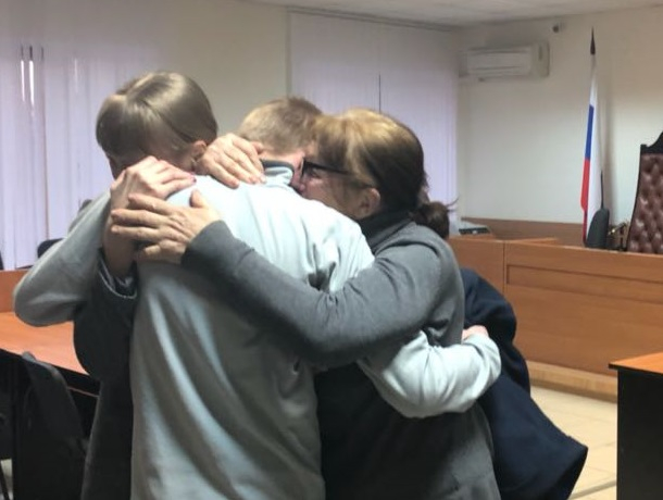 «Справедливость восторжествовала»: в Краснодаре парень был освобожден после 18 месяцев ареста