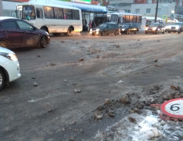Краснодар нечищеный: автомобилисты пожаловались на ужасное состояние дорог в городе