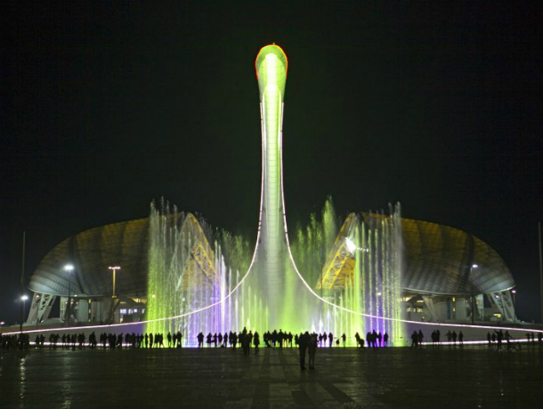 В Олимпийском фонтане Сочи запустили музыкальную программу
