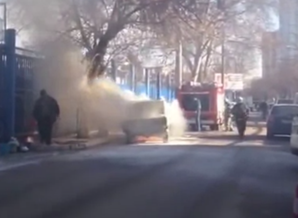В центре Краснодара сгорела «шестерка»