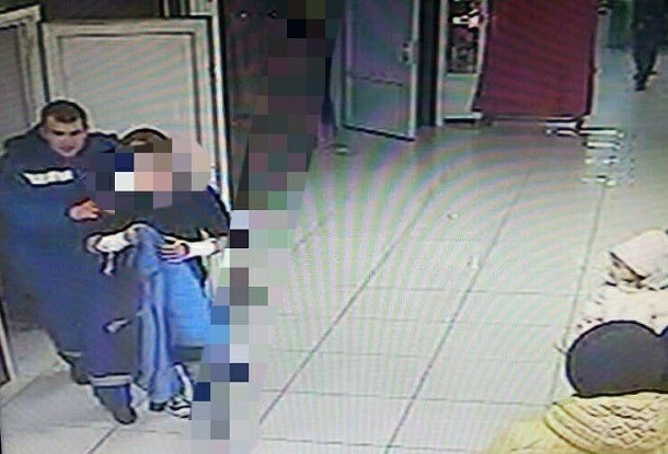 В торговом центре Краснодарского края обнаружили мужчину, истекающего кровью