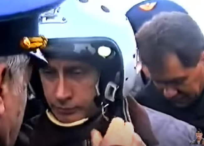 Самолёт Владимира Путина из-за тумана приземлился в Краснодаре: визиты президента в города юга России
