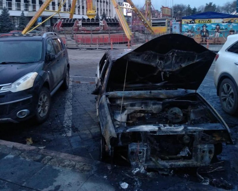 На Театральной площади в Краснодаре произошел пожар