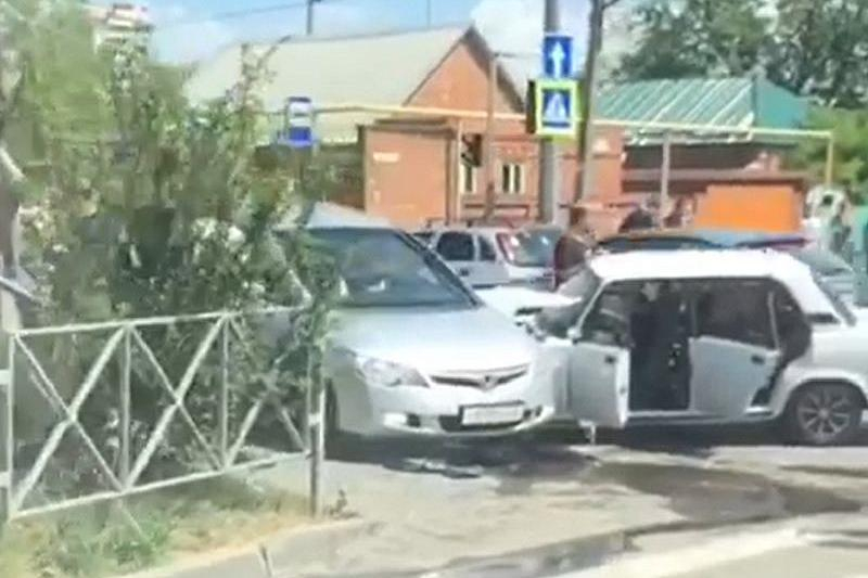 Три человека пострадали в результате ДТП в Краснодаре