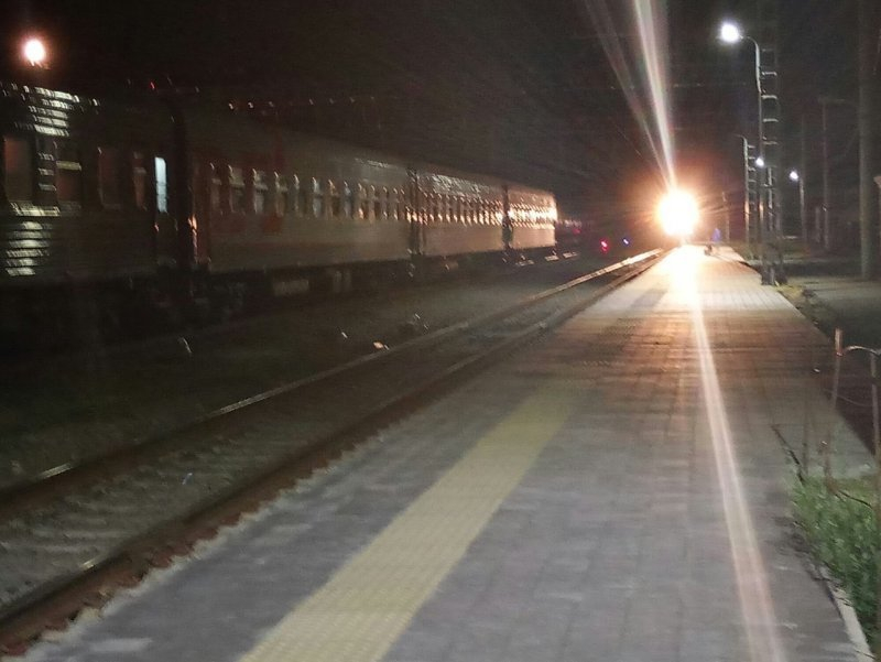 Мужчину в Краснодаре сбил пассажирский поезд