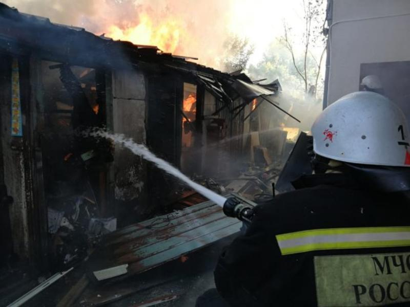 Очередной пожар в Сочи попал на видео