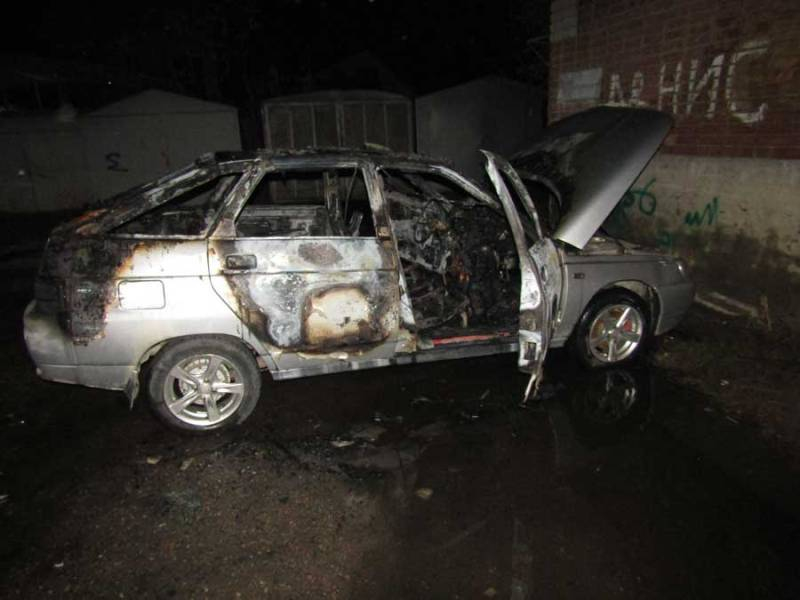 Кубанец сжег две машины после ссоры с женой