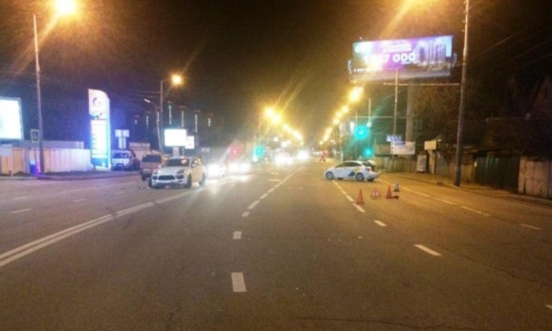 Три машины попали в ДТП в Краснодаре из-за пьяного водителя, среди них «Яндекс.Такси»