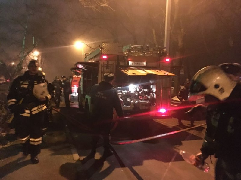 Из-за пожара в краснодарской многоэтажке жильцов дома эвакуировали