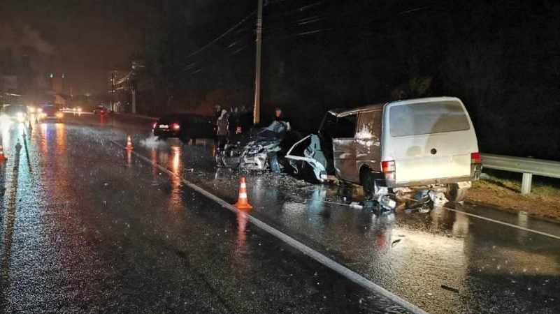На Кубани женщина разбилась в ДТП на трассе в снежный вечер