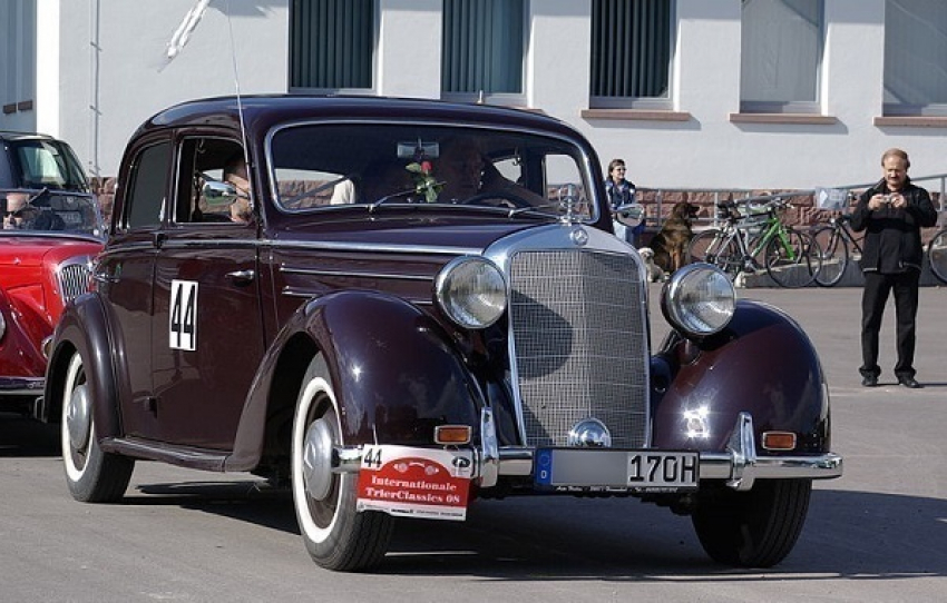 На Кубани за долги арестован Mercedes-Benz 1947-го года выпуска 