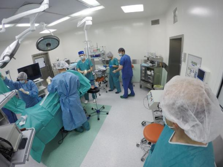 Кубанские врачи впервые в ЮФО имплантировали клапаны сердца нового поколения