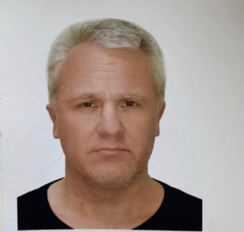 Седовласый мужчина таинственно пропал в Краснодаре почти месяц назад 