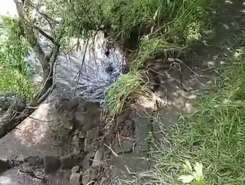 Краснодарец снял видео, как микрорайон уходит под воду