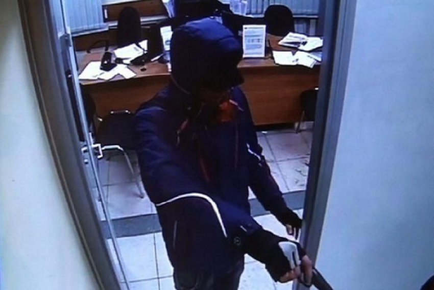  В центре Краснодара произошло дерзкое ограбление банка