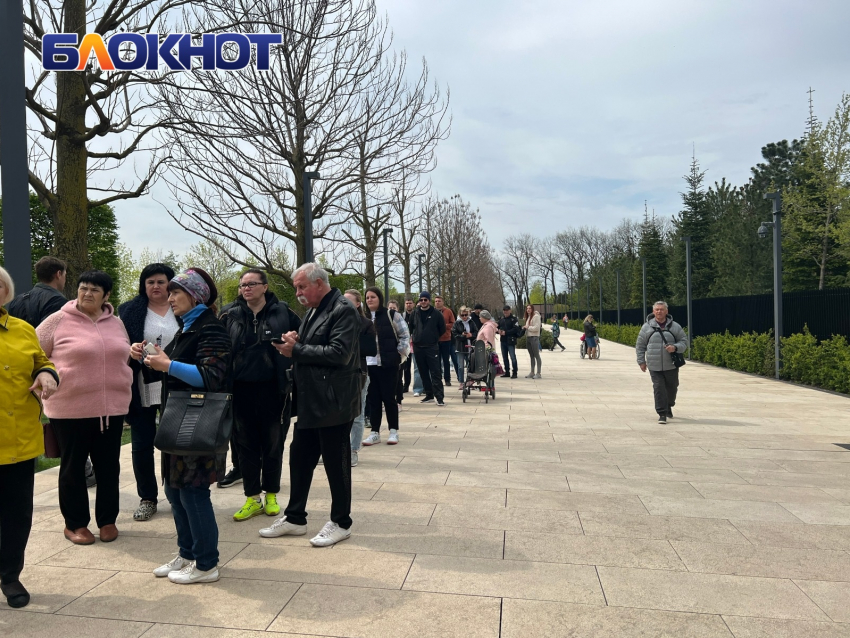 Тысячи краснодарцев и туристов не могут попасть в Японский сад парка Галицкого со дня открытия 