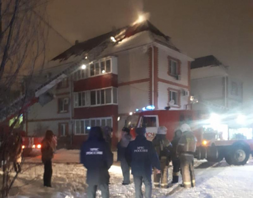  «Боимся повторить судьбу жильцов сгоревшего дома на Российской», - краснодарцы остались без крова из-за пожара