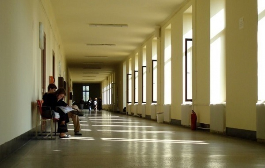 Школьный бухгалтер из Армавира присвоила 616 тыс. рублей 