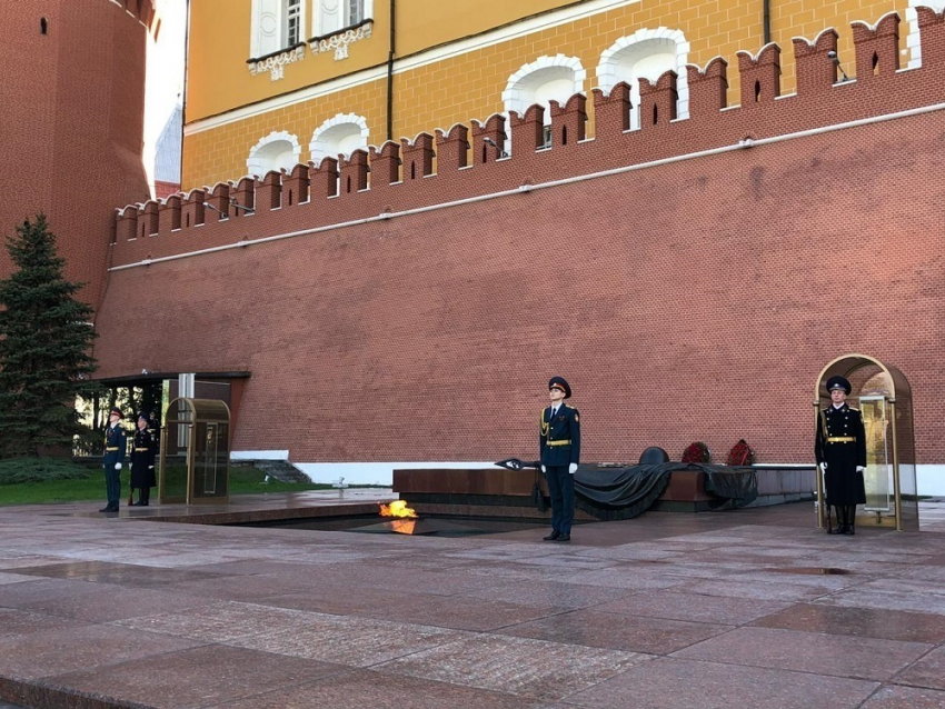 Почетный караул Краснодара несет Вахту Памяти около Кремля