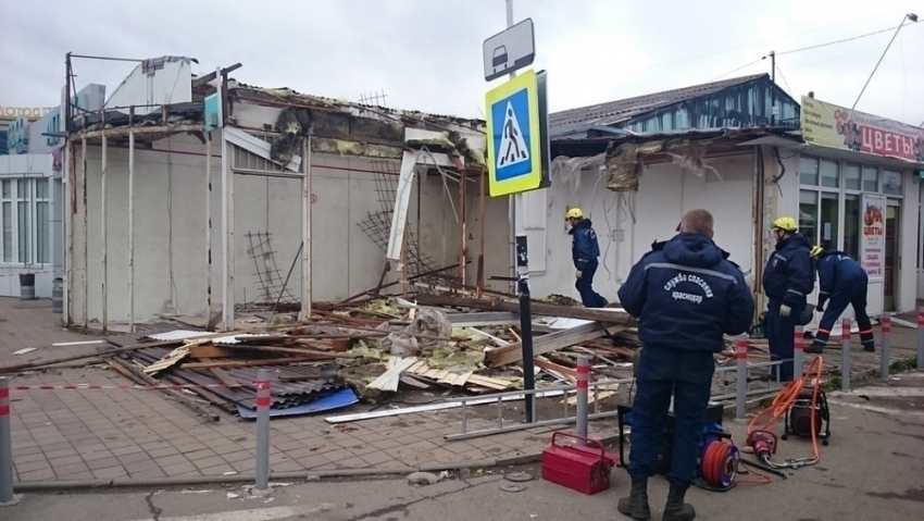 В Краснодаре снесли киоски у Вишняковского рынка