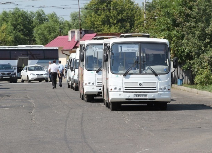 Мэр кубанского города лишил работы водителя после поездки на автобусе