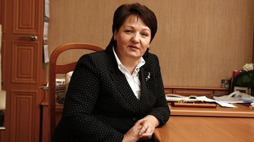  Экс-вице-губернатор Кубани Золина попалась на начислении себе премии в 1,5 млн рублей 