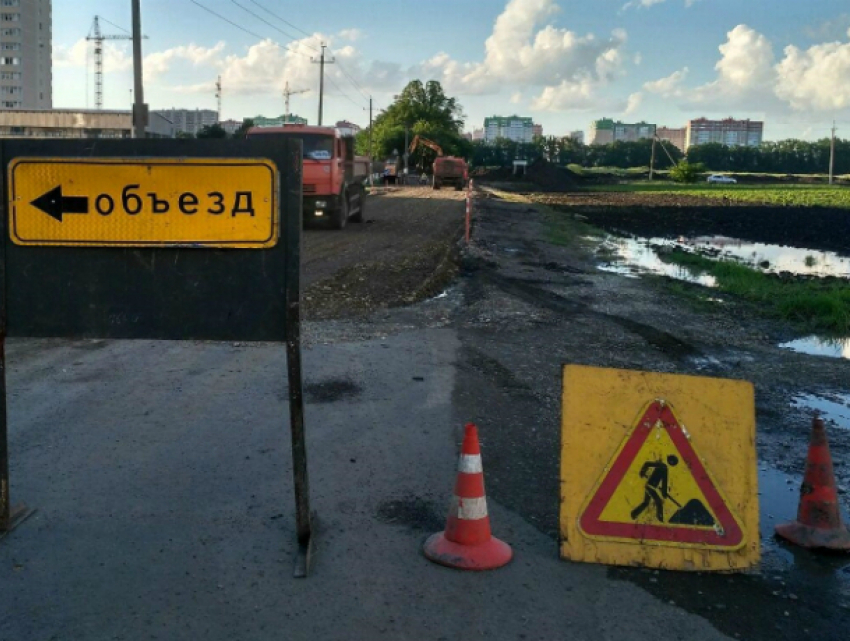 В Краснодаре началась массовая проверка по обеспечению безопасности дорожников из-за громкого ДТП на Дзержинского